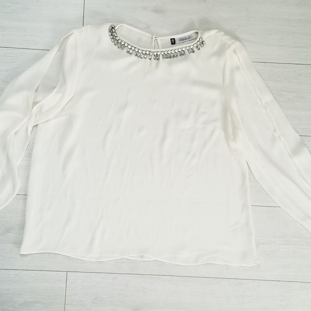 White open sleeve blouse